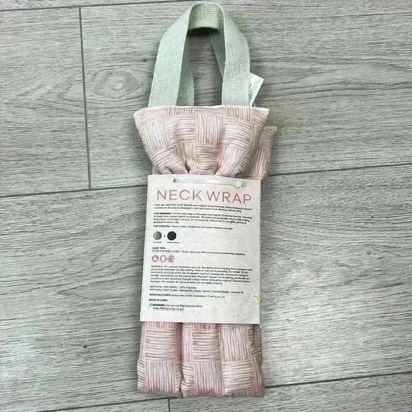 Pink & Cream Aromatherapy Neck Wrap - Picture 2 of 4